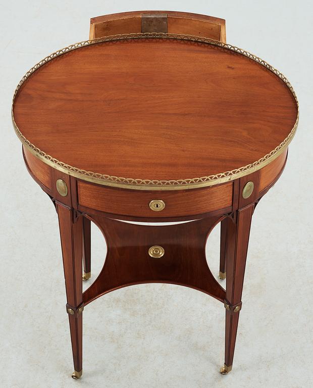 BORD, troligen av Gottlieb Iwersson (mästare i Stockholm 1778-1813). Sengustavianskt.