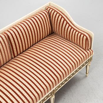 A gustavian styla sofa from the second half of the19th century.