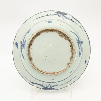 Bowl and plate, porcelain, Ming dynasty, China, 1368-1643.