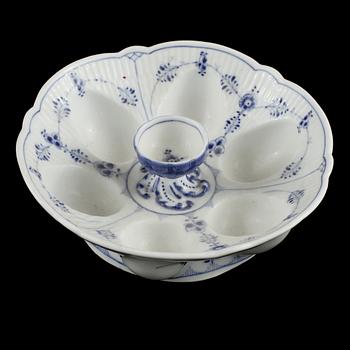 UPPLÄGGNINGSSKÅL, porslin, Musselmalet, Royal Copenhagen, 1900-talets andra hälft.