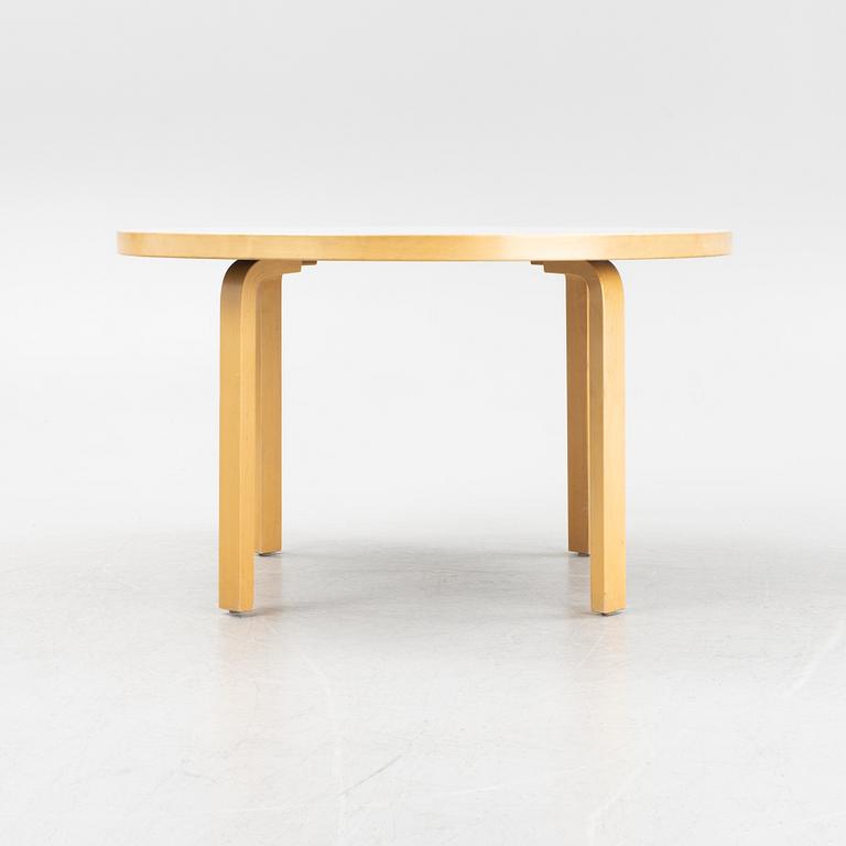 Alvar Aalto, a model 91 dining table, Artek, Finland.
