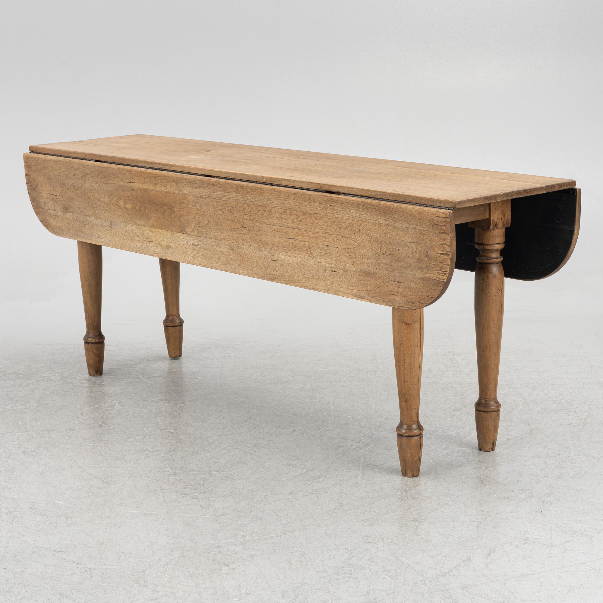 Ralph Lauren Home, a dining table, Nordiska Kompaniet.