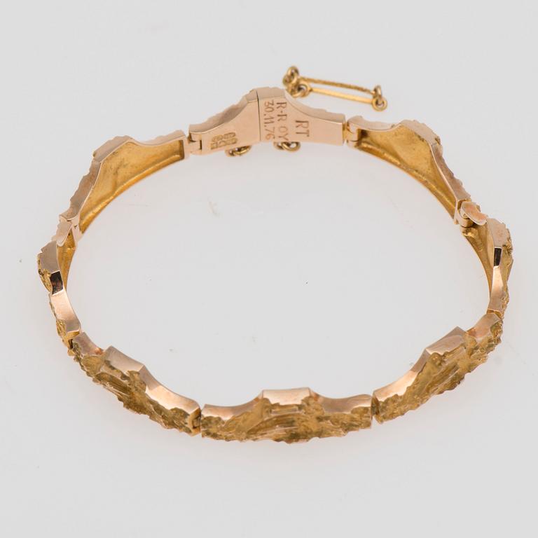 ARMBAND, 14K guld. Björn Weckström, Lapponia 1976. Vikt ca 17,0 g.