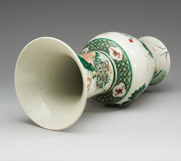 A famille verte yenyen vase, Qing dynasty with Kangxis six character mark.