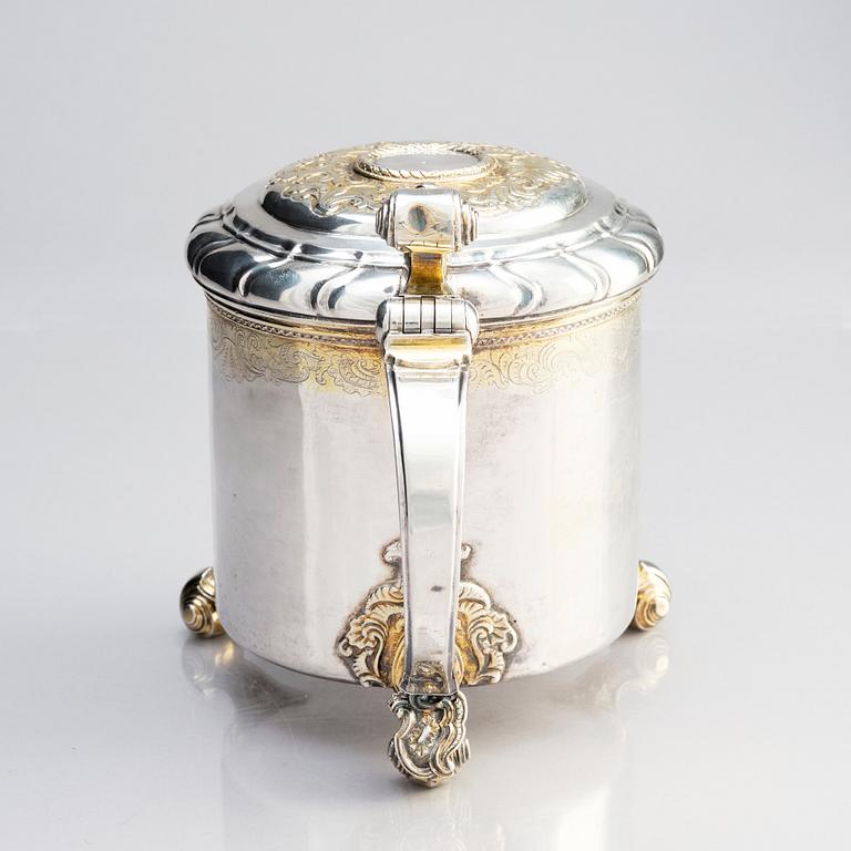 A Swedish 18th century parcel-gilt silver tankard, marks of Bengt Biörn, Västeras 1748.