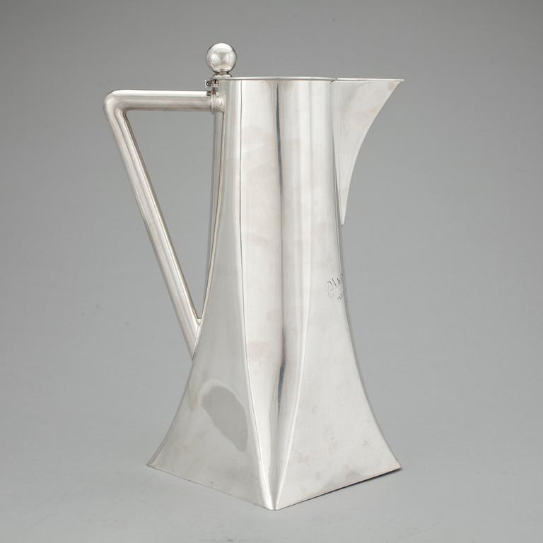 KANNA, silver K ANDERSSON, Stockholm 1907.  Total vikt 1472 gr.