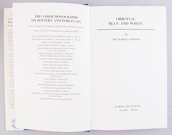 BÖCKER 10 ST, Kinesisk porslin och konsthantverk.