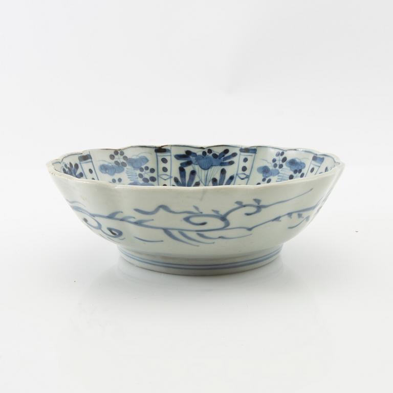 Bowl China late Ming (1368-1644) porcelain.