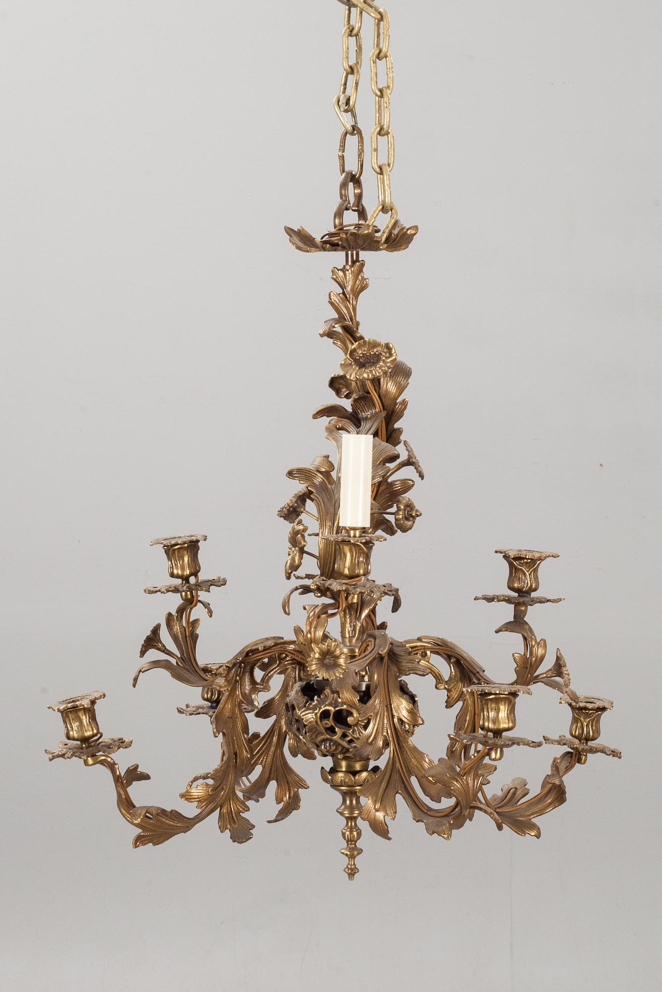 TAKLAMPA, brons, nyrokoko, omkring 1900.