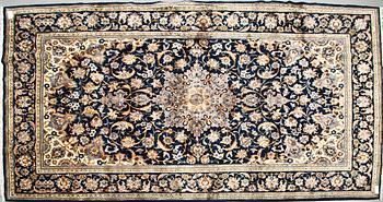 MATTA, orientalisk, ca 379 x 244.