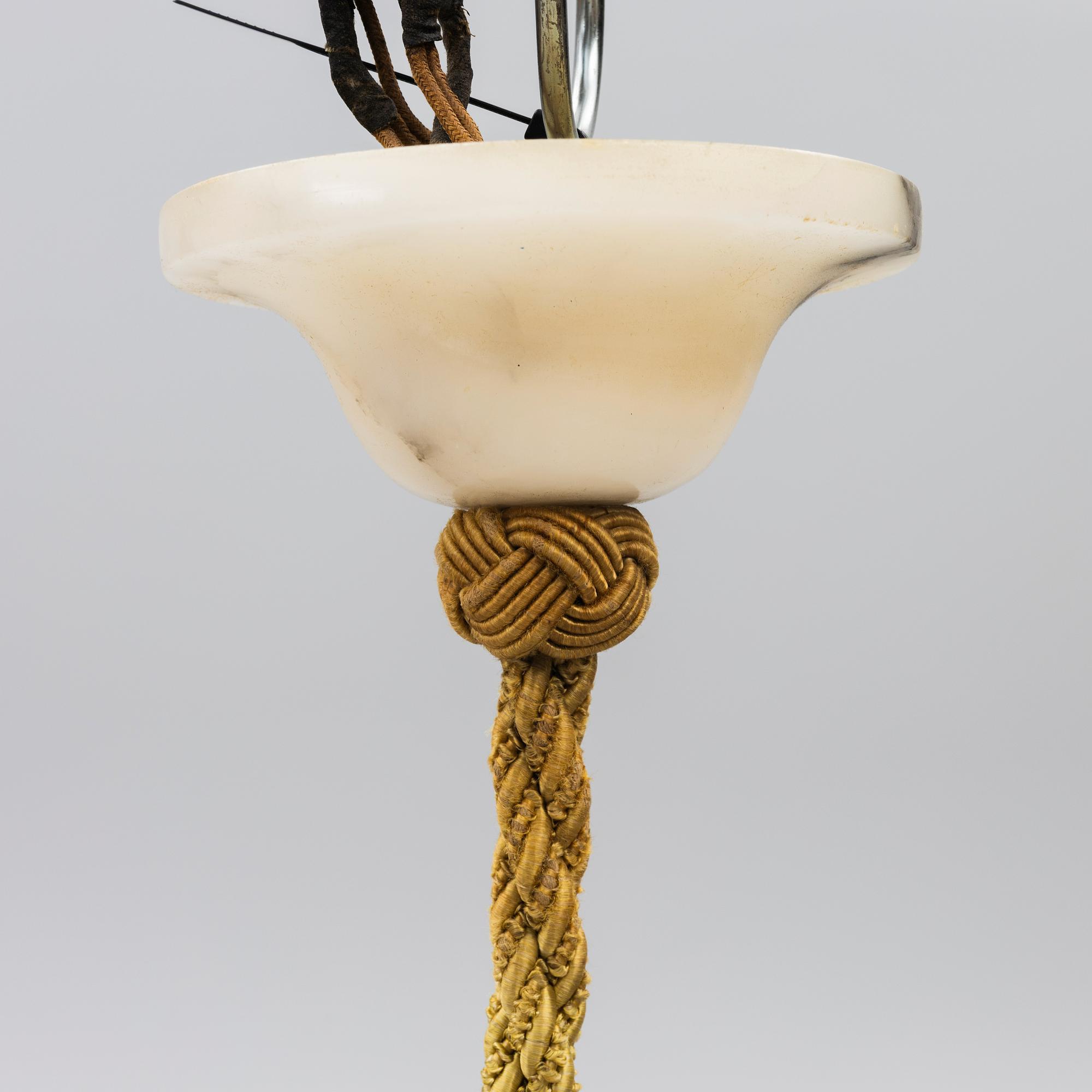 Taklampa, 1900-talets första hälft.