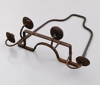 VÄGGLAMPETT, smide, 1700-tal.