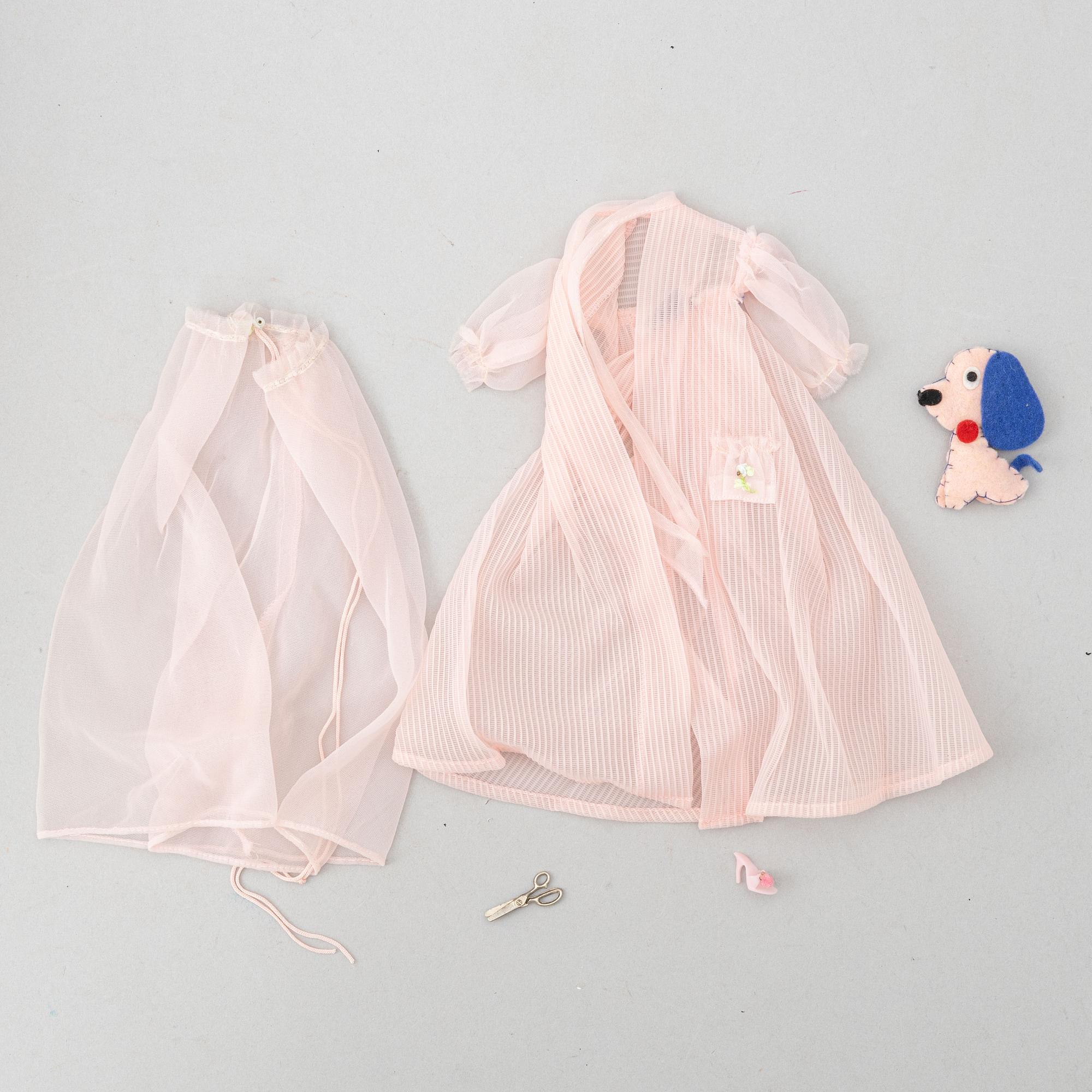 Barbie dolls, 3 dolls with clothes and accessories, 1962-63.