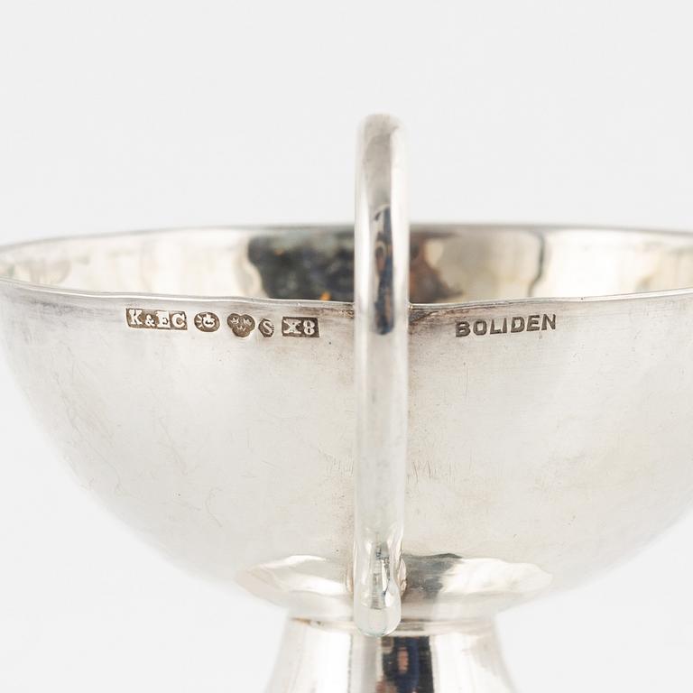 A set of 26 punsch cups, including K&EC Gothenburg, 1948.