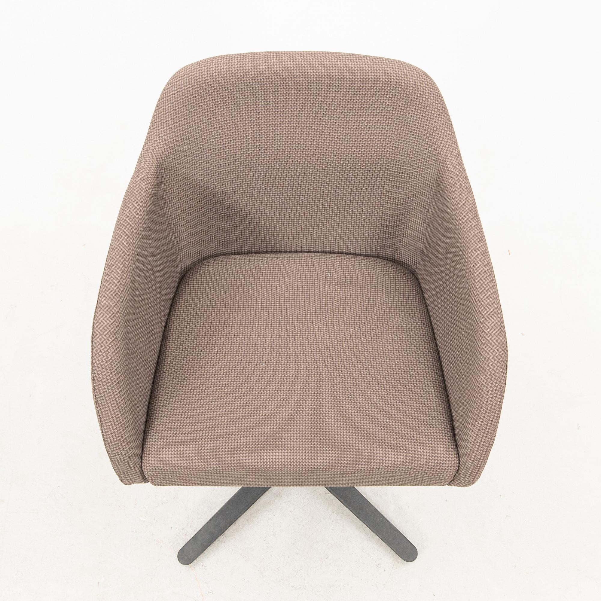 Akaba Armchair.