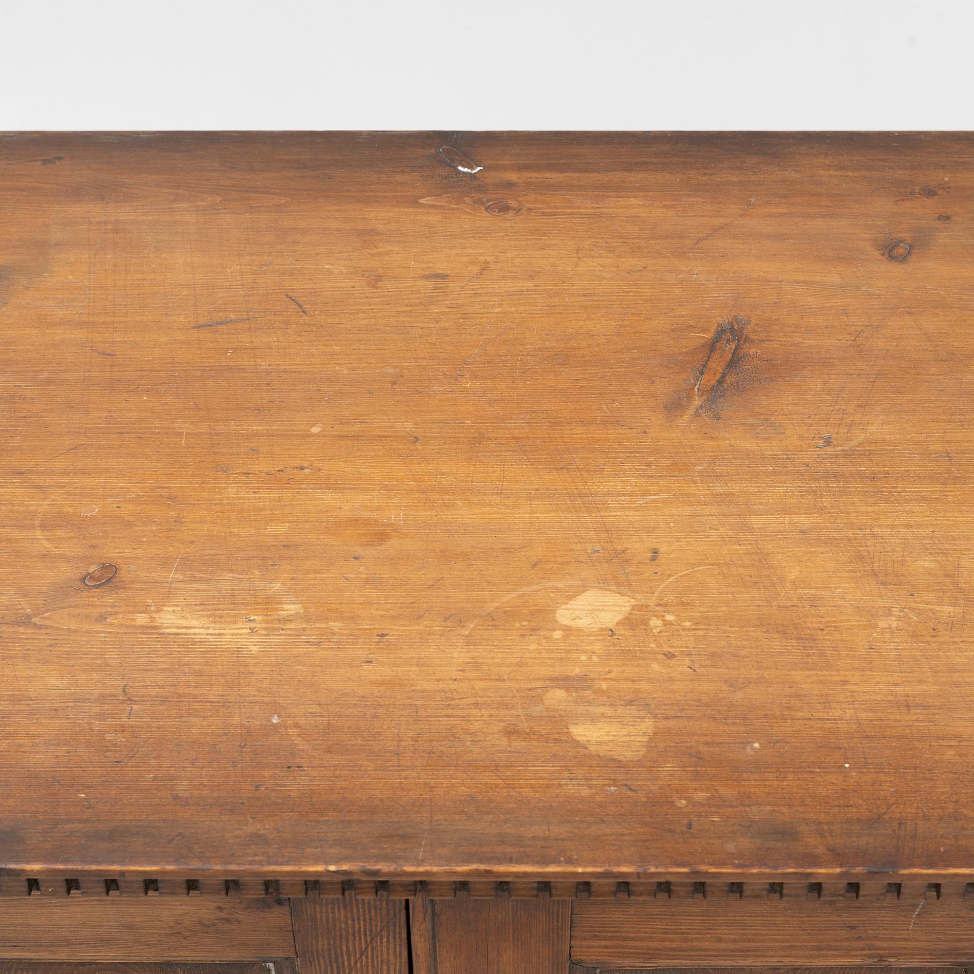 A Gustavian pine cupboard, late 18th century.