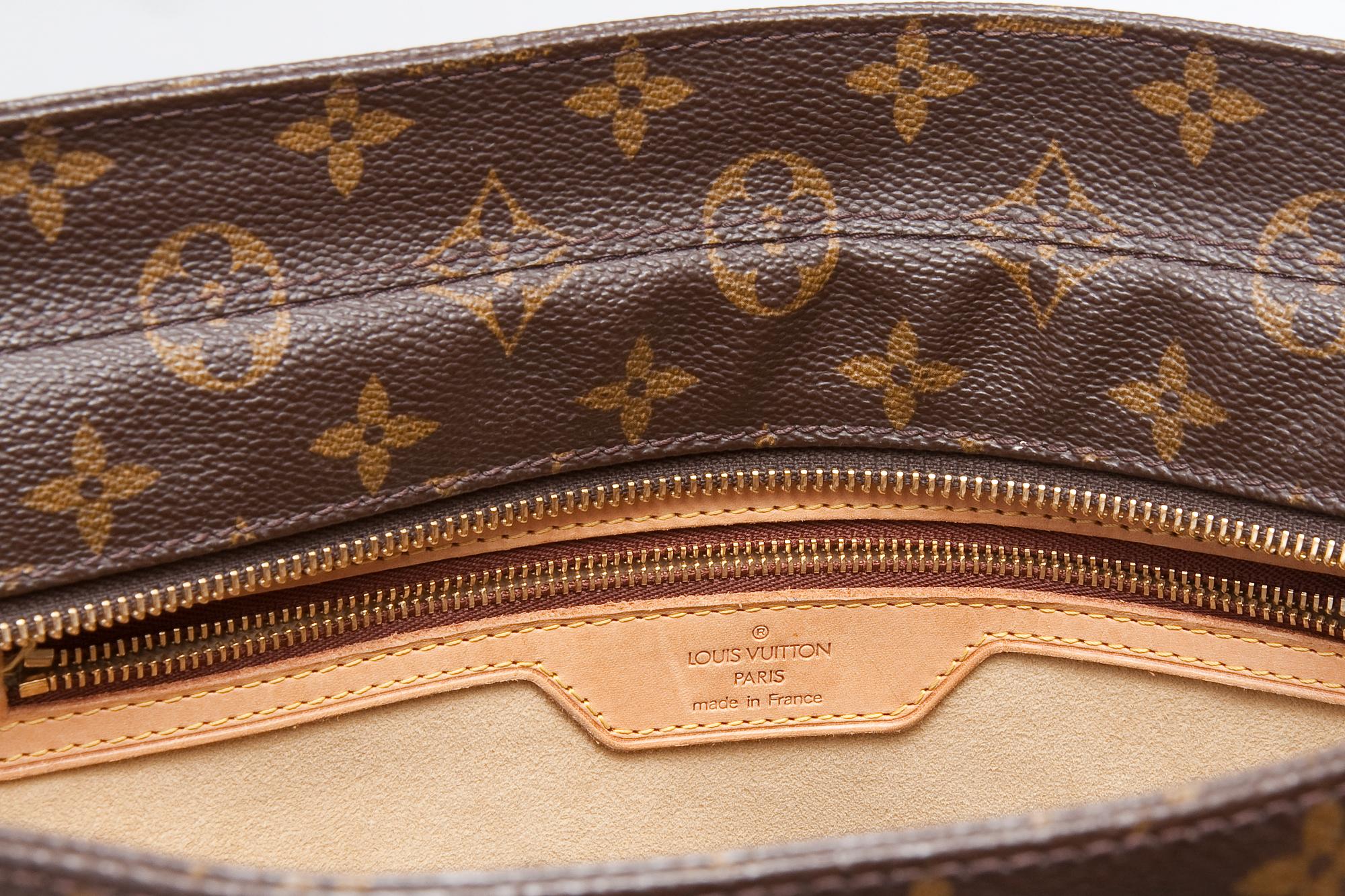 VÄSKA, Louis Vuitton.