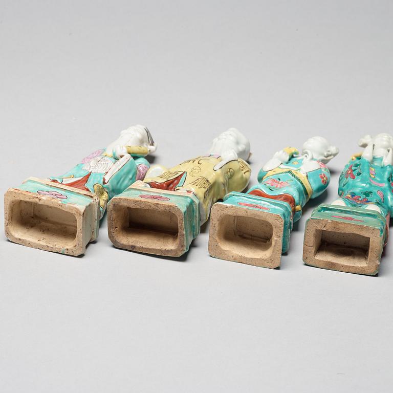 FIGURINER, 10 stycken, porslin. Qingdynastin, sent 1700-tal/tidigt 1800-tal.