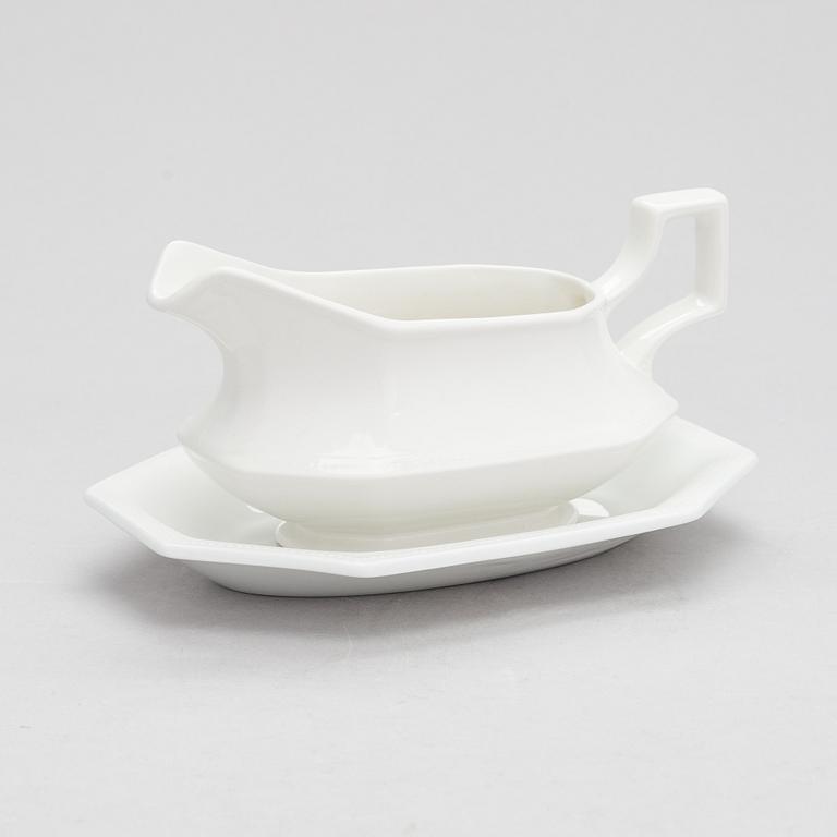 Johnson Bros, ruoka-astiasto "Heritage", 47 osaa, kivitavaraa. Englanti.