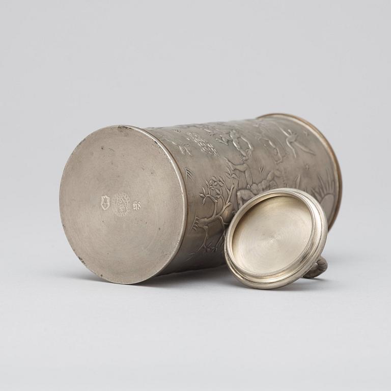 A Nils Fougstedt pewter box, Svenskt Tenn, Stockholm 1934.