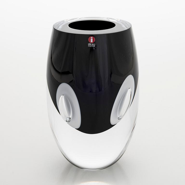 Timo Sarpaneva, a 'Claritas' glass sculpture, signed Timo Sarpaneva Iittala 2002.