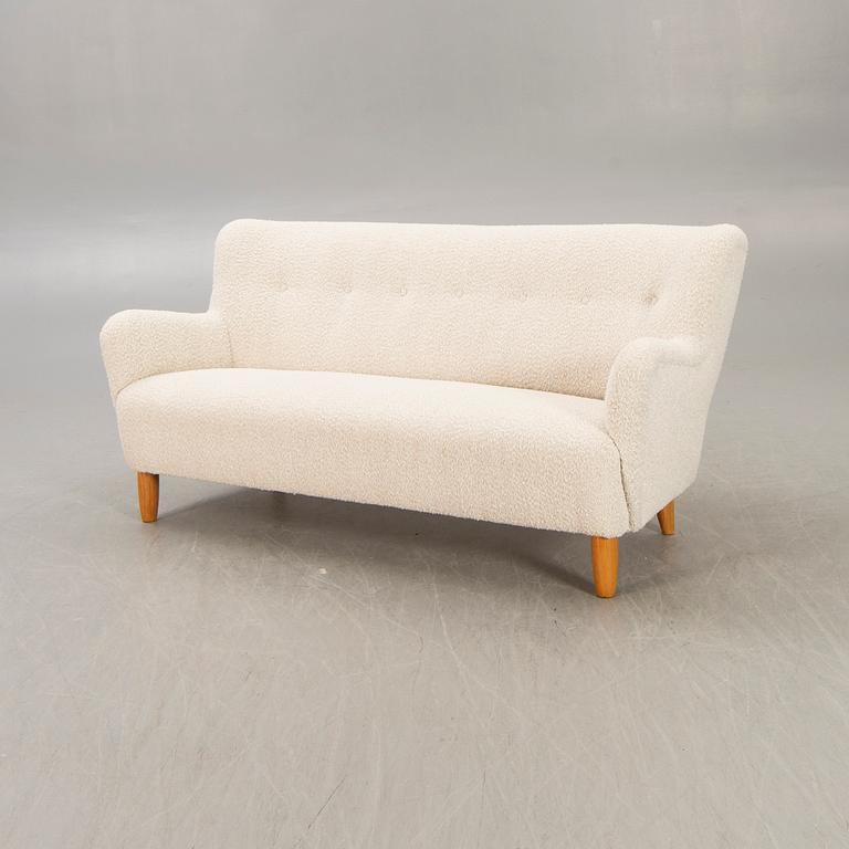 A 1940/50s sofa.