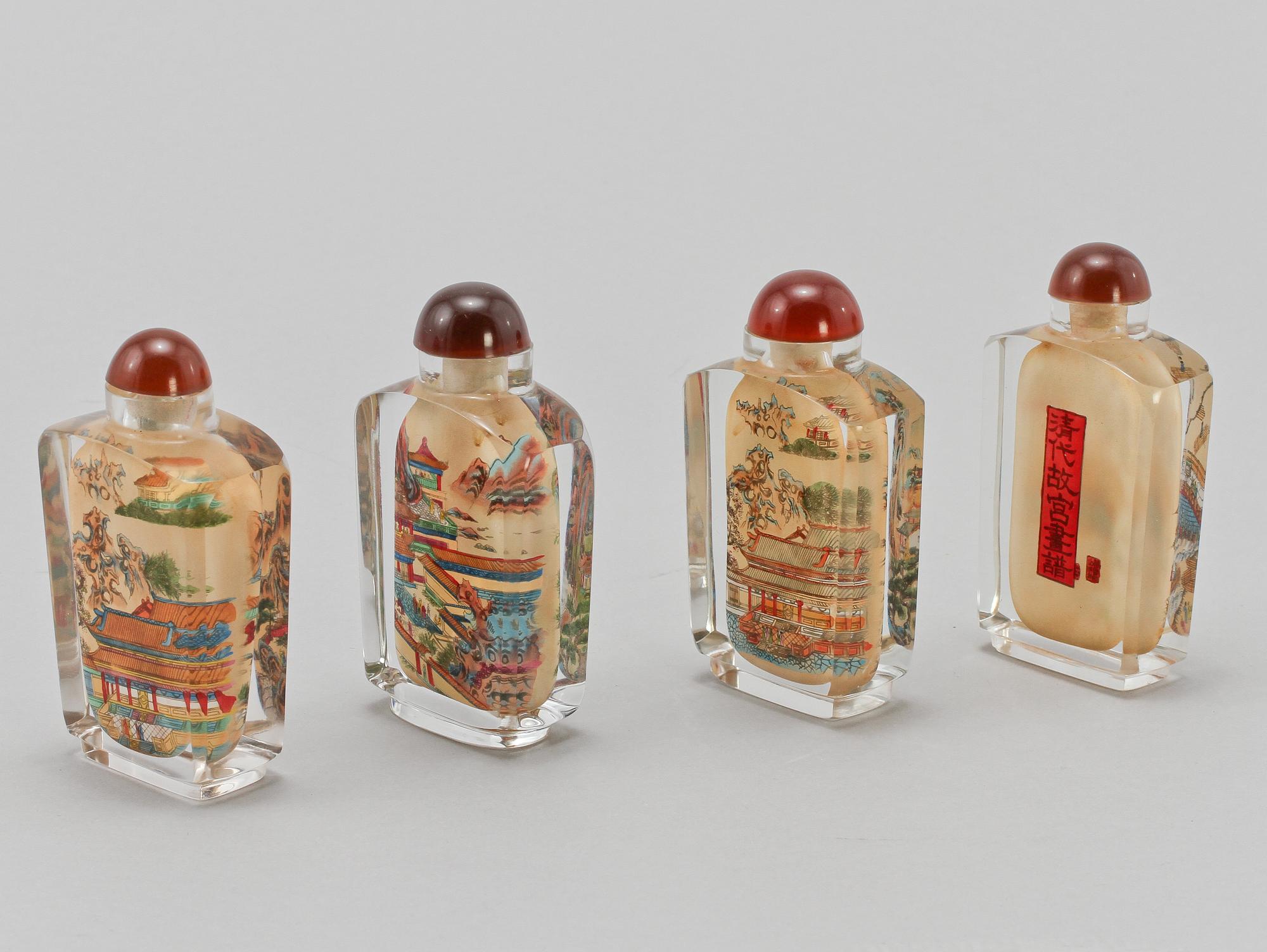 FLAKONGER, 4 st, glas, Kina, 1900-talets andra hälft.