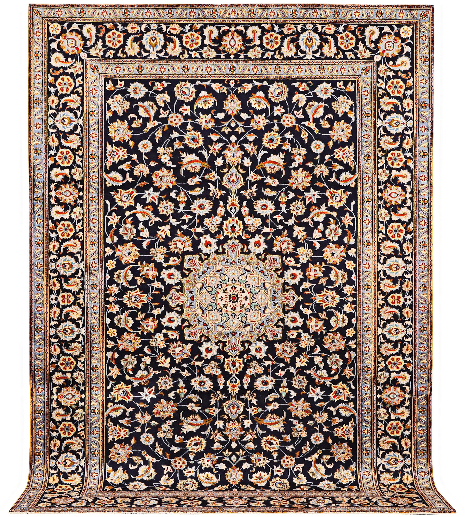 A carpet, Kashan, ca 361 x 248 cm.