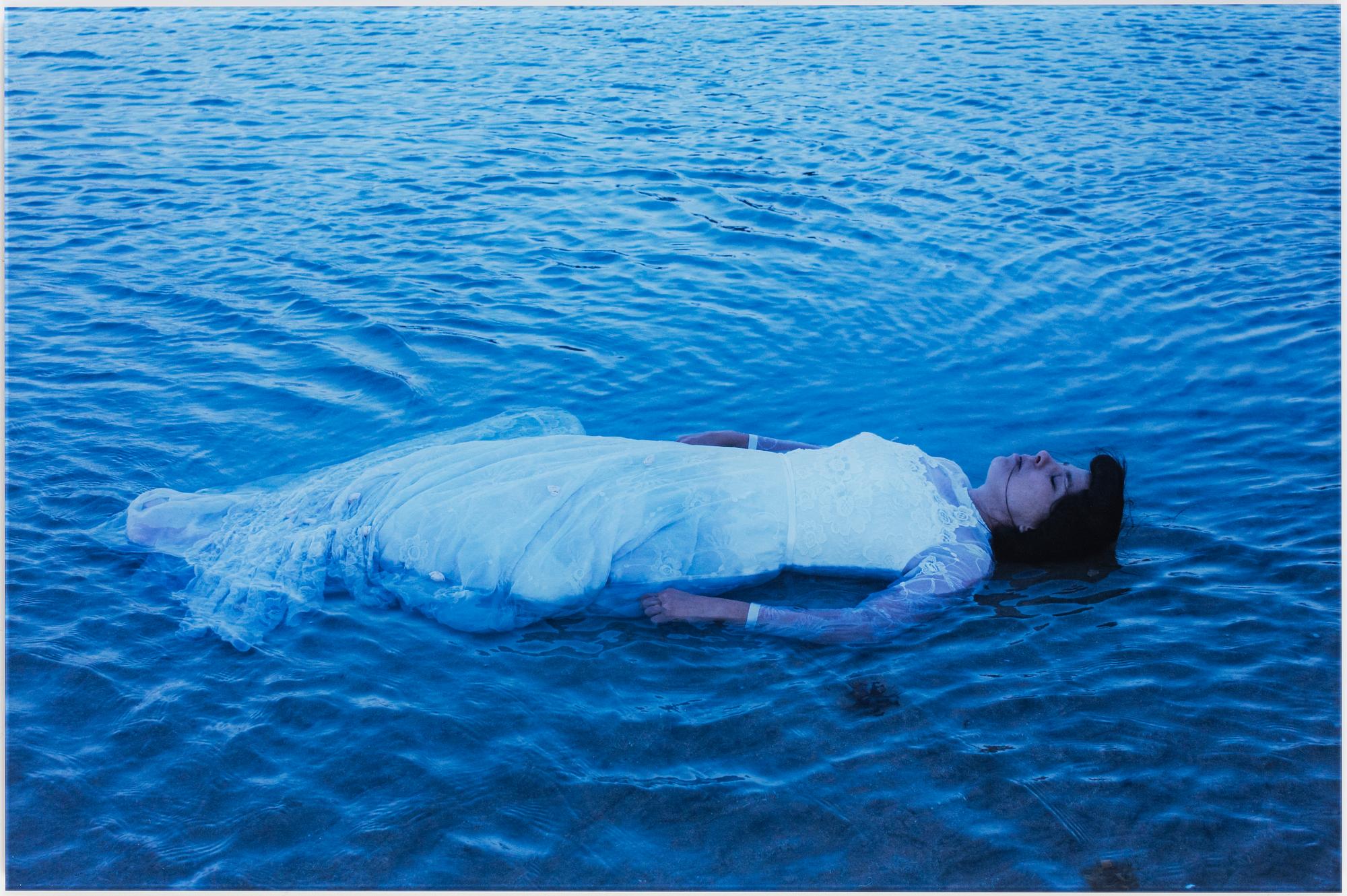 Victoria Einarsdotter, photograph signed and numbered 1/5 verso.