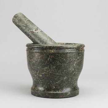 MORTEL MED STÖT, marmor.