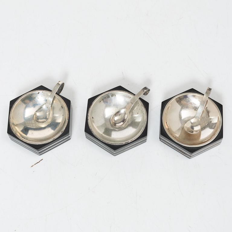 Saltkar, 3 st, silver och bakelit, GAB, Stockholm 1935-36.