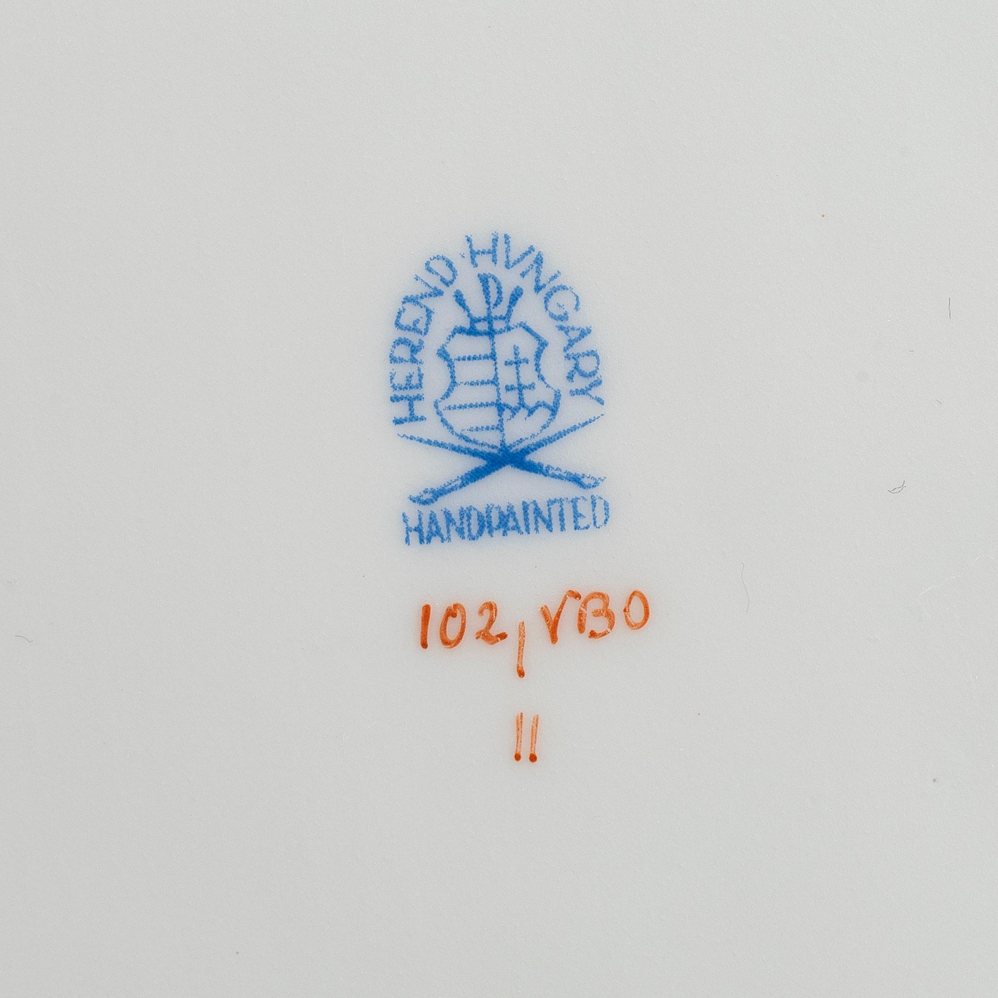 64 psc Herend 'Queen Victoria'.