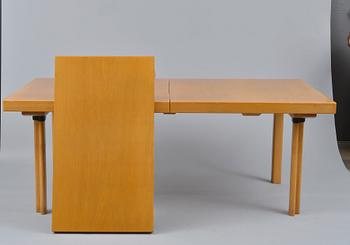 Alvar Aalto, A TABLE.