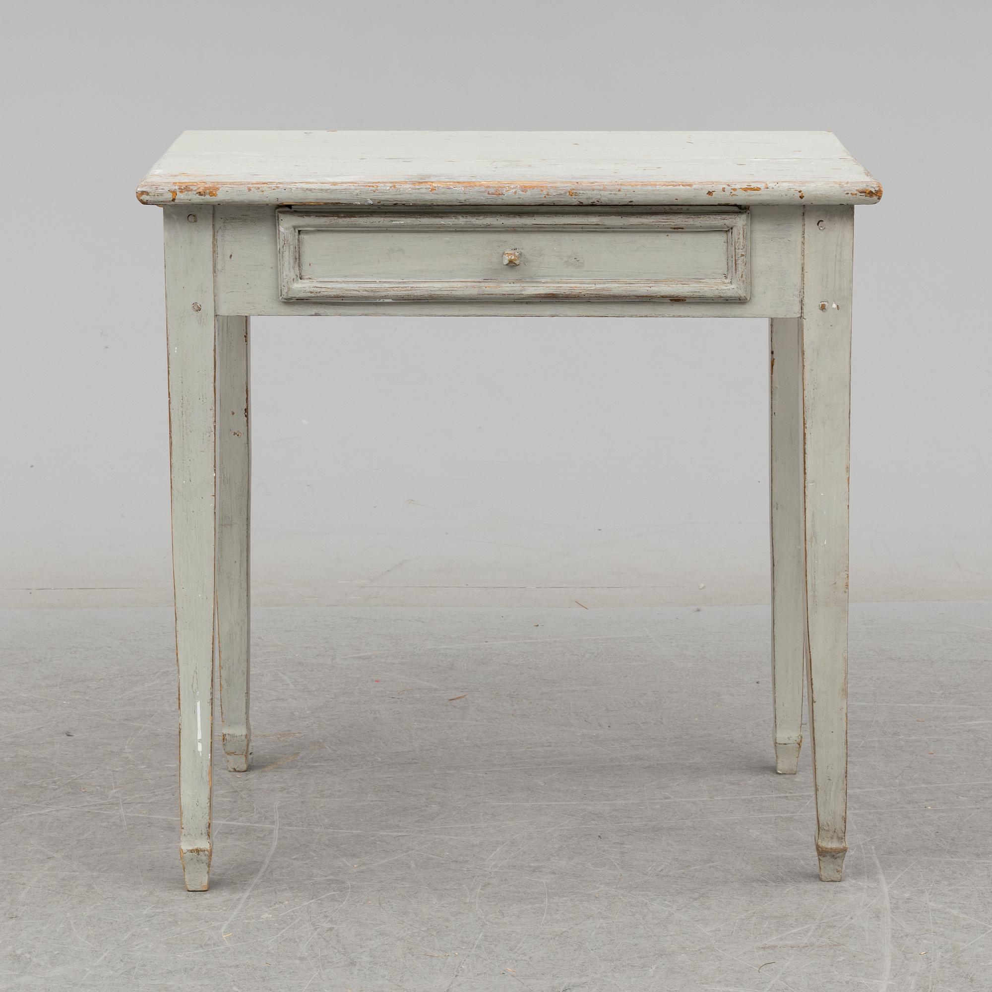 An early 19th century table.