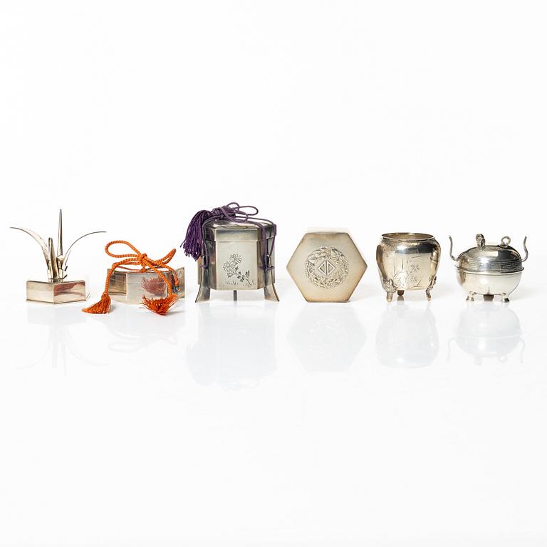 A group of six Japanese salts / boxes, some marked sterling silver, around 1900.