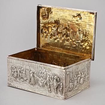 SKRIN, låghaltigt silver, Tyskland, 1900-tal. Vikt 660 gram.