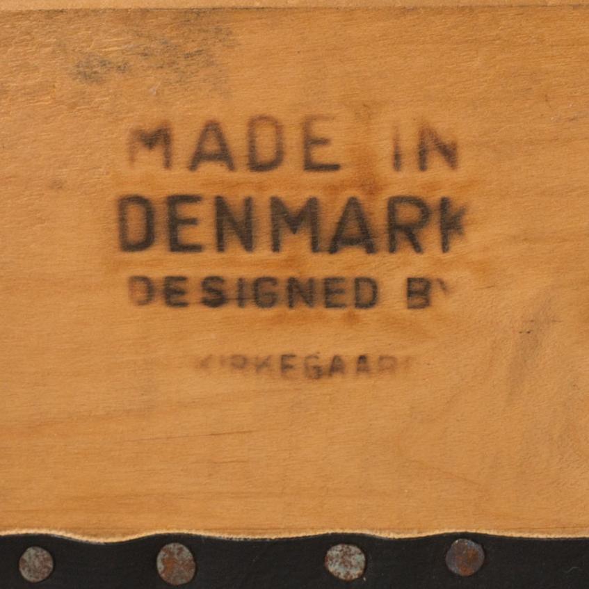 A DANISH ERIK KIRKEGAARD CHAIR.