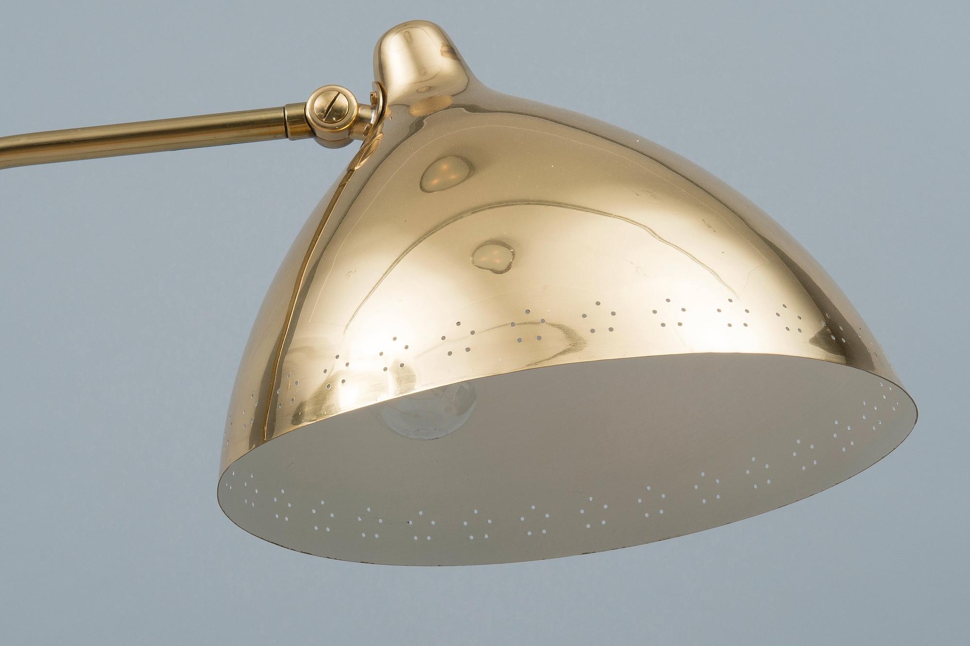 Lisa Johansson-Pape, GOLVLAMPA.