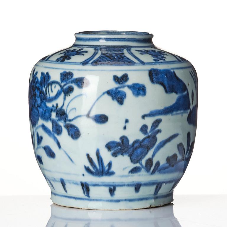 A blue and white jar, Ming dynasty (1368-1644).