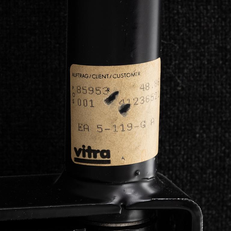 Charles & Ray Eames, a "Soft Pad" swiveling desk chair model EA217, Vitra.