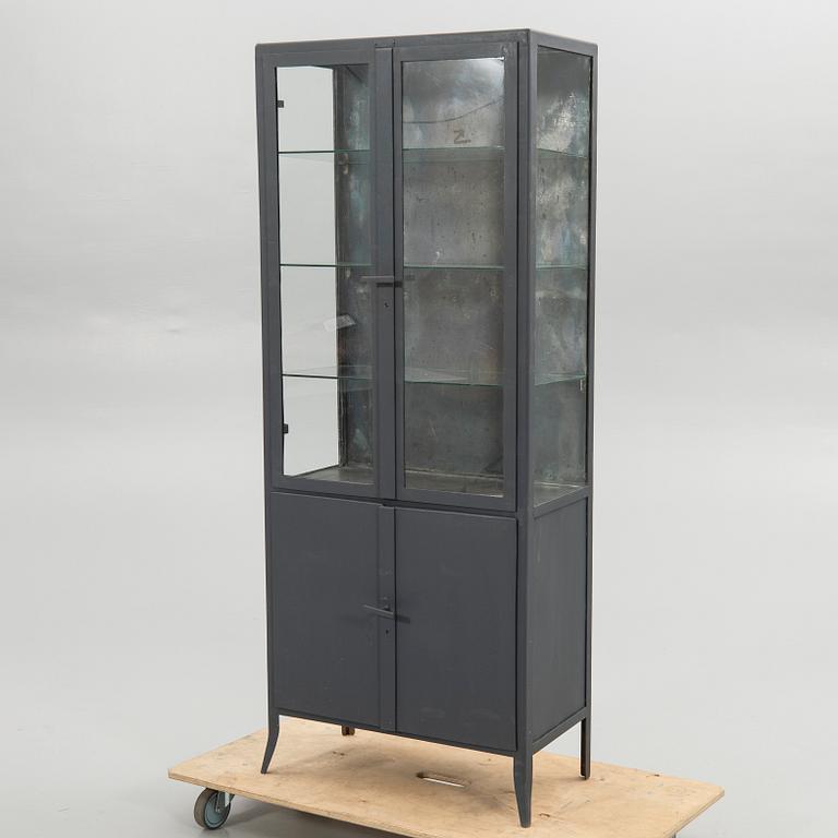 Display cabinet, first half of the 20th century.