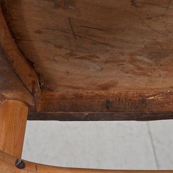 STOLAR, 2 st, Thonet samt KARMSTOL, 1900-talets första hälft.