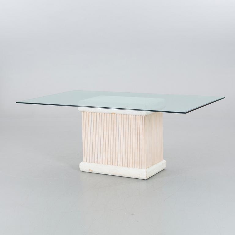 MATBORD samt 4 STOLAR, modern tillverkning.