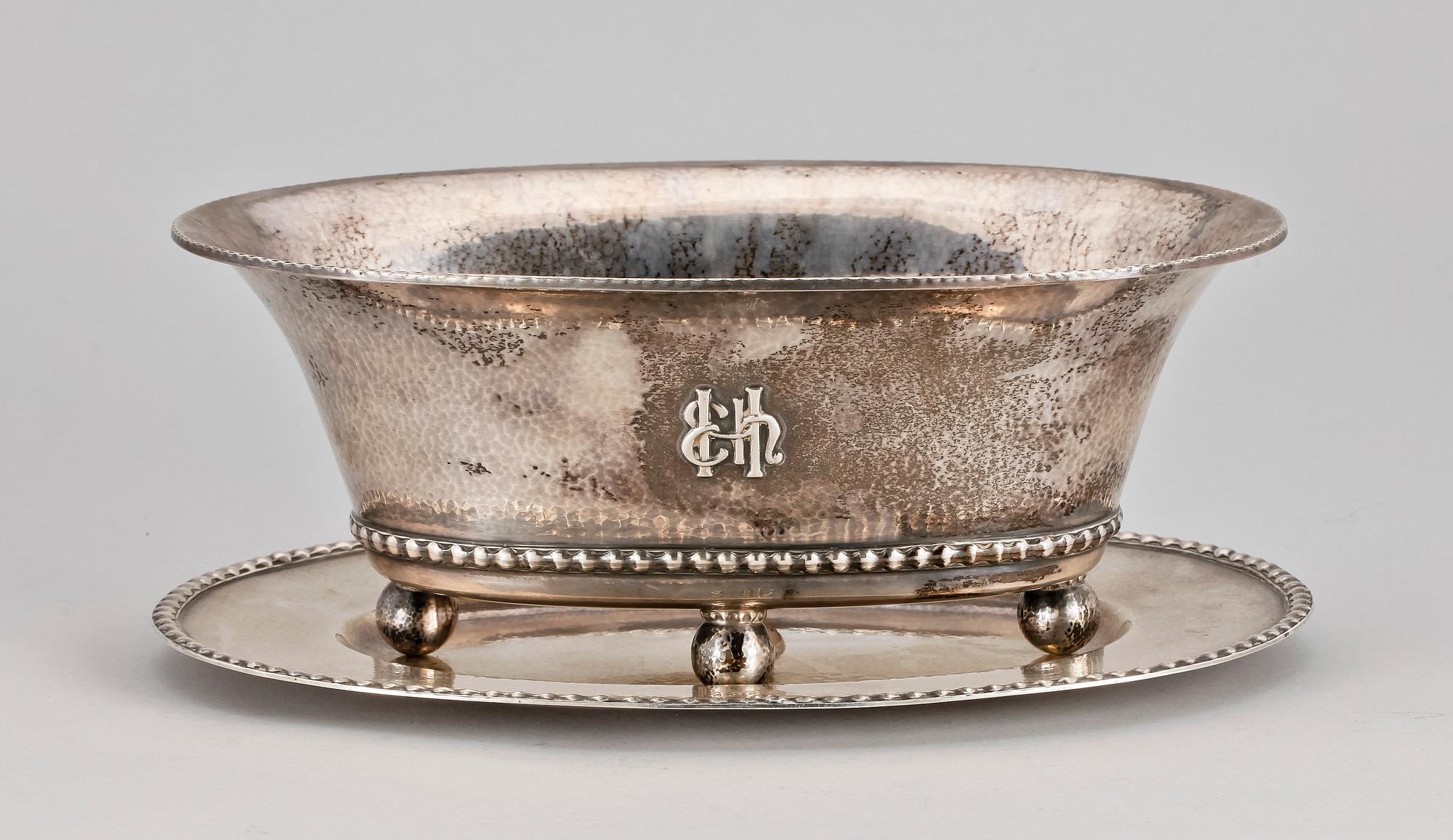 SKÅL MED FAT. Silver. K Anderson, Stockholm, 1916-17. Tot ca 1595 gr.