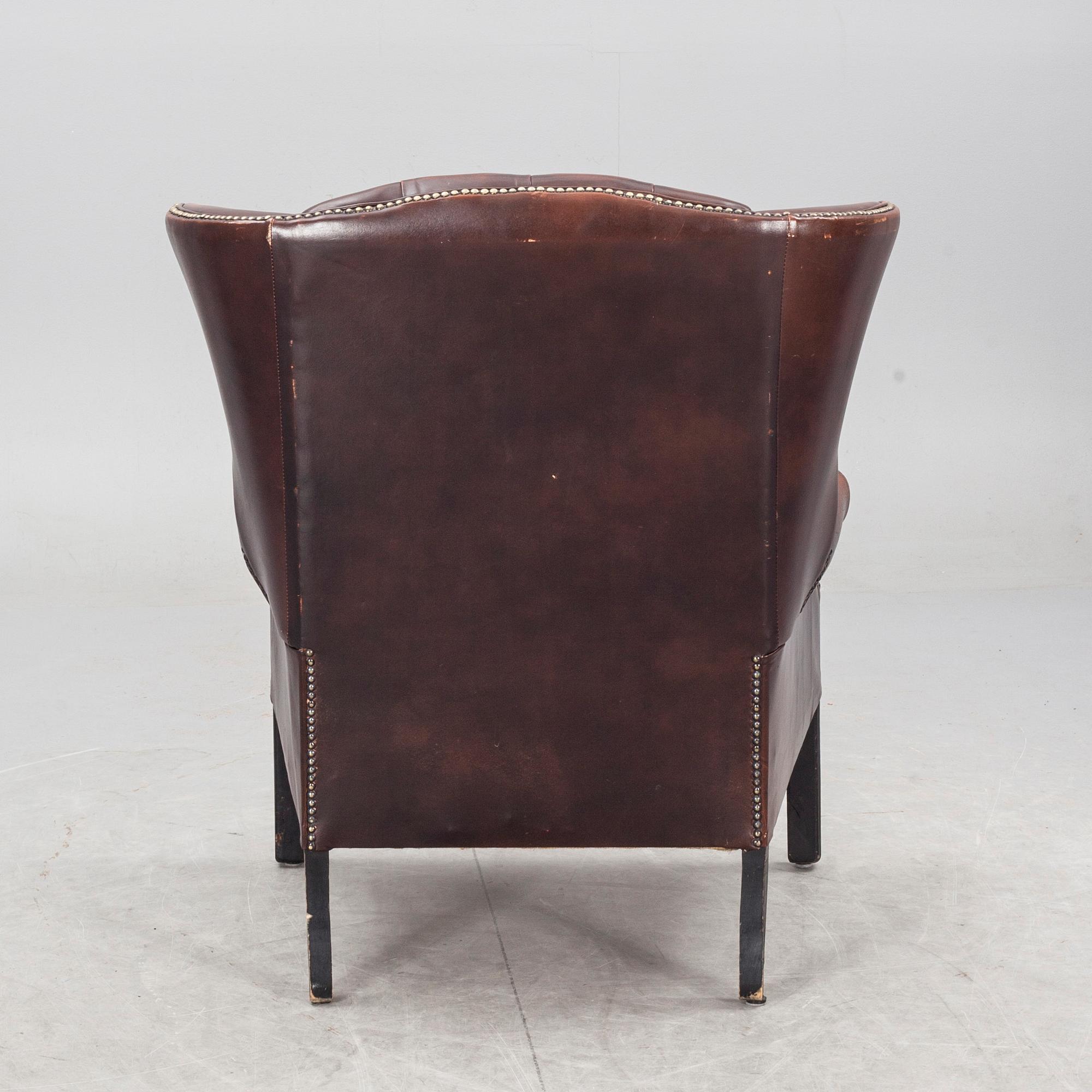 ÖRONLAPPSFÅTÖLJ, engelsk stil, 1900-tal.