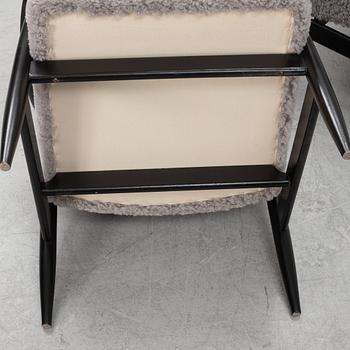 A pair of easy chairs, 1950's/60's.