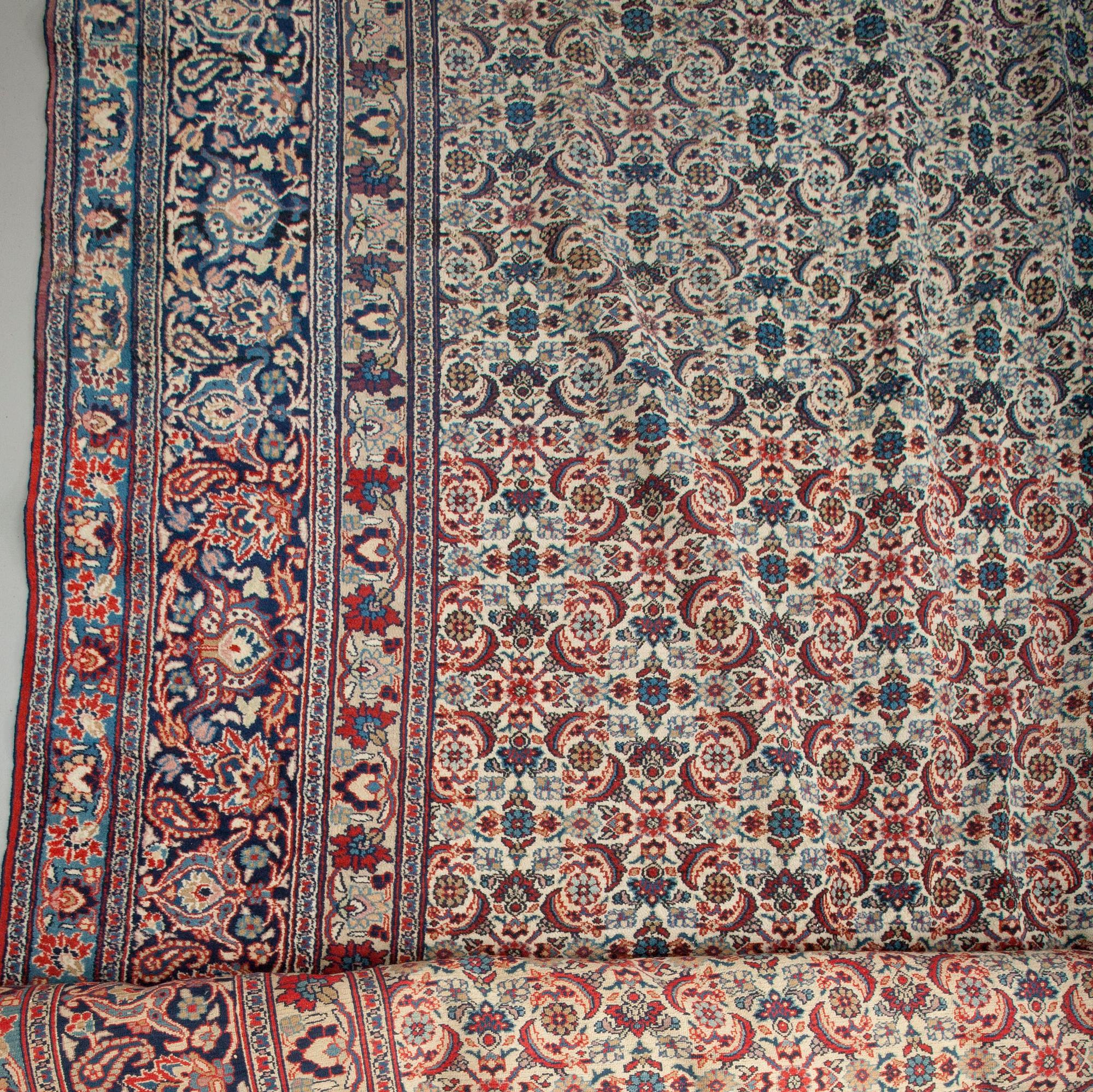 MATTA, semiantik, sannolikt Khorasan. Ca 470x300 cm.