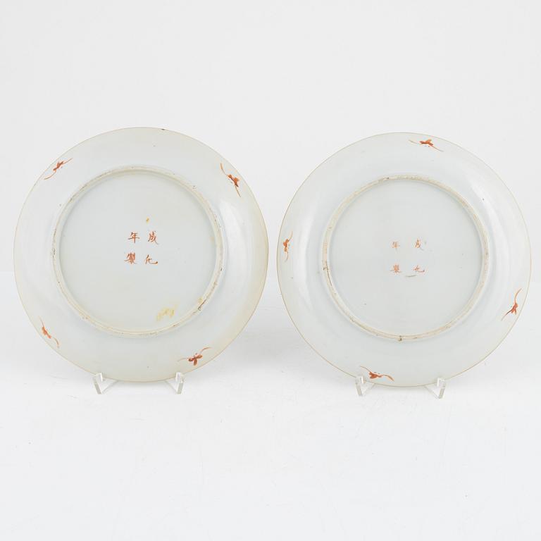 A pair of plates, Qing dynasty, circa 1900.