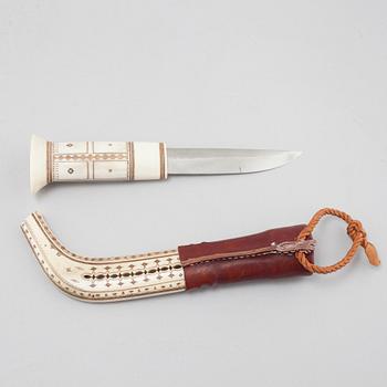 A knife, possibly by Sven Isaksson, 20th century.