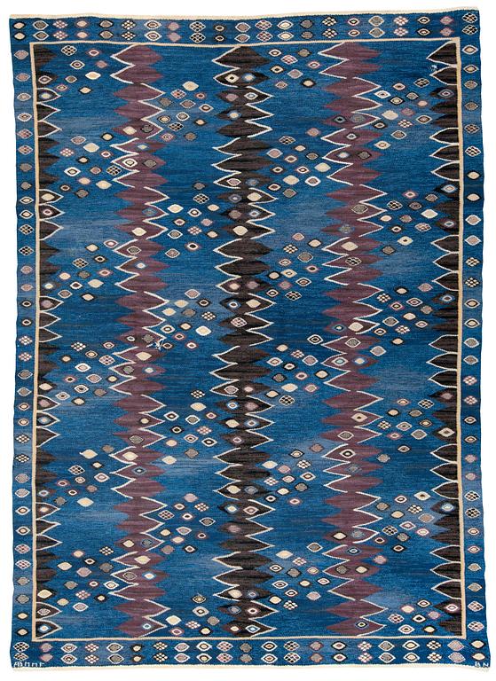 CARPET. "Snäckorna". Tapestry weave. 344,5 x 248 cm. Signed AB MMF BN.